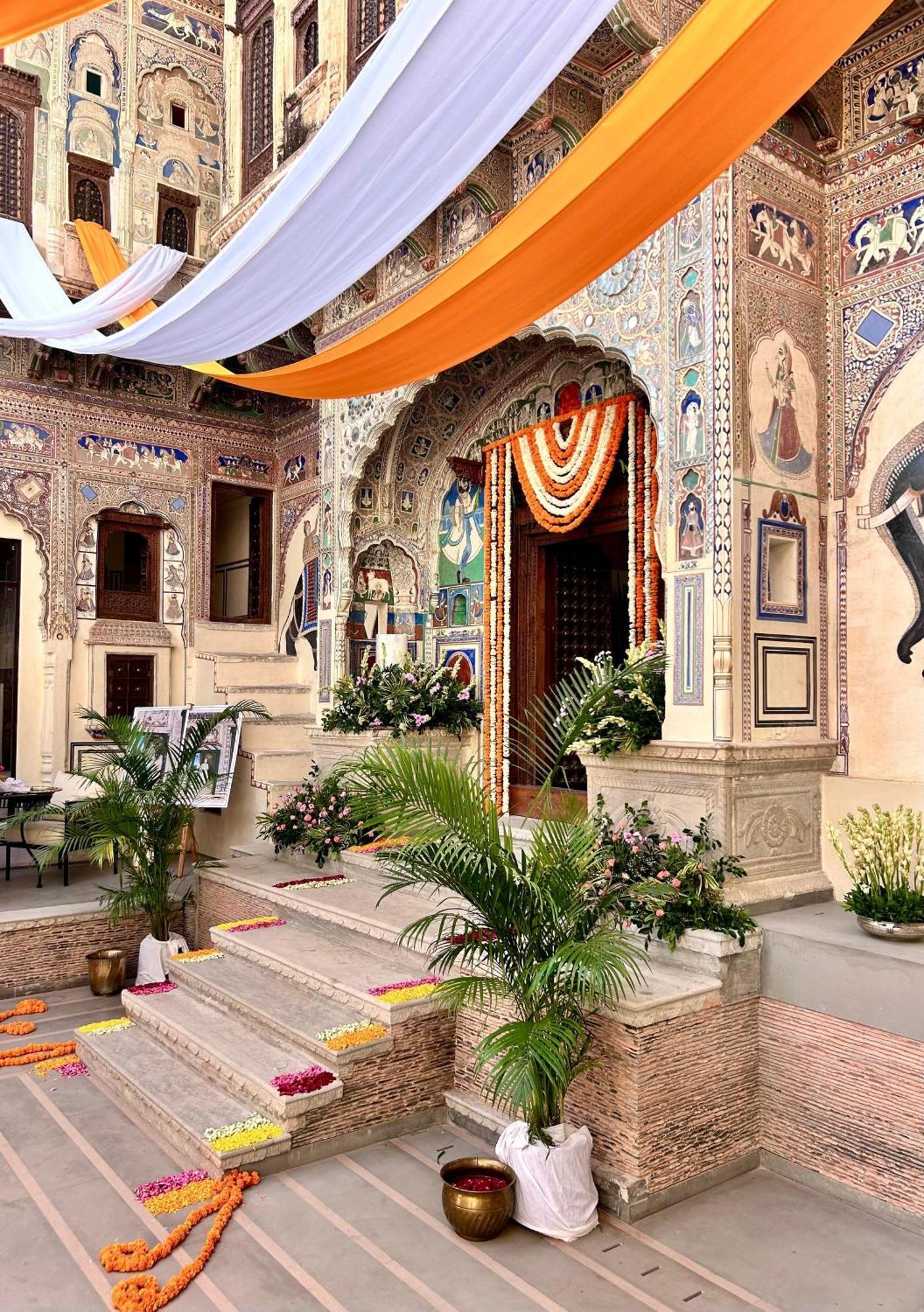 The Gulab Haveli Mandawa Exterior photo